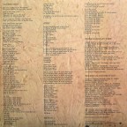 (Interior derecho del LP) 